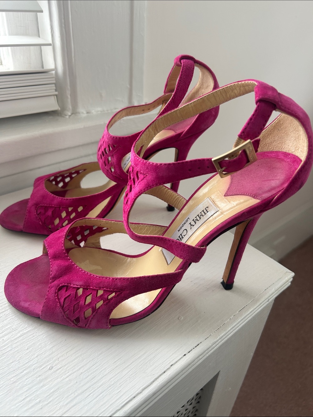 Jimmy Choo Fuchsia Suede Cutout Peep-Toe Heels. 40 - Picture 2 of 6